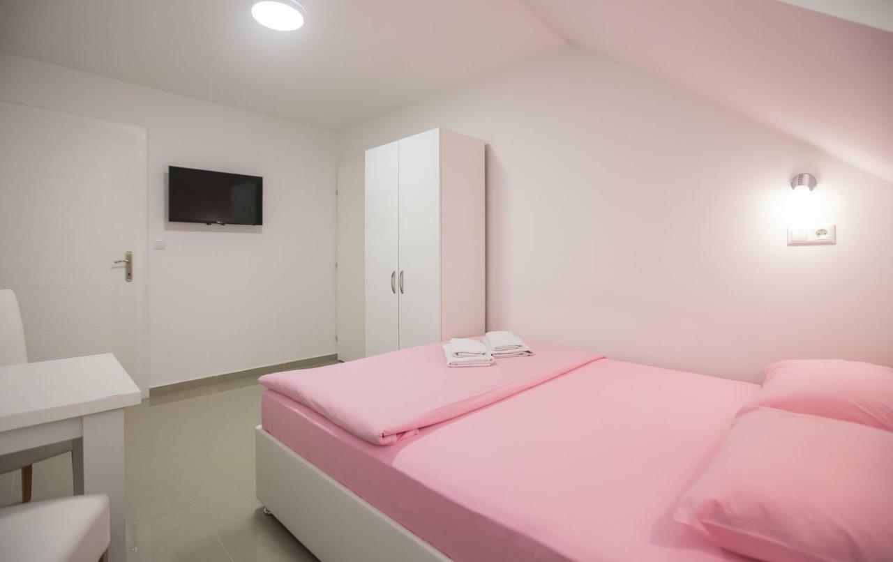 Bed and Breakfast Pansion Kipovi Tuzla Exteriér fotografie